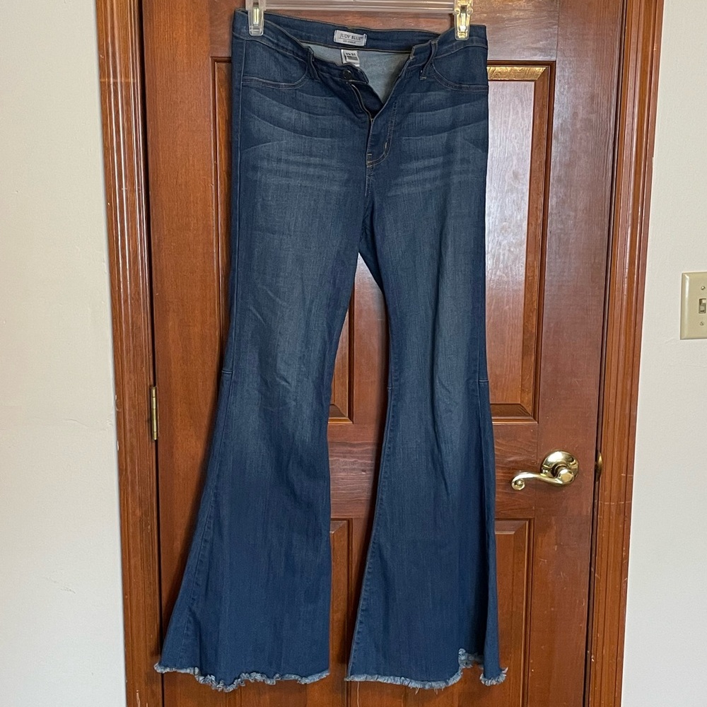 Judy Blue Flare/Bell Bottom Jeans